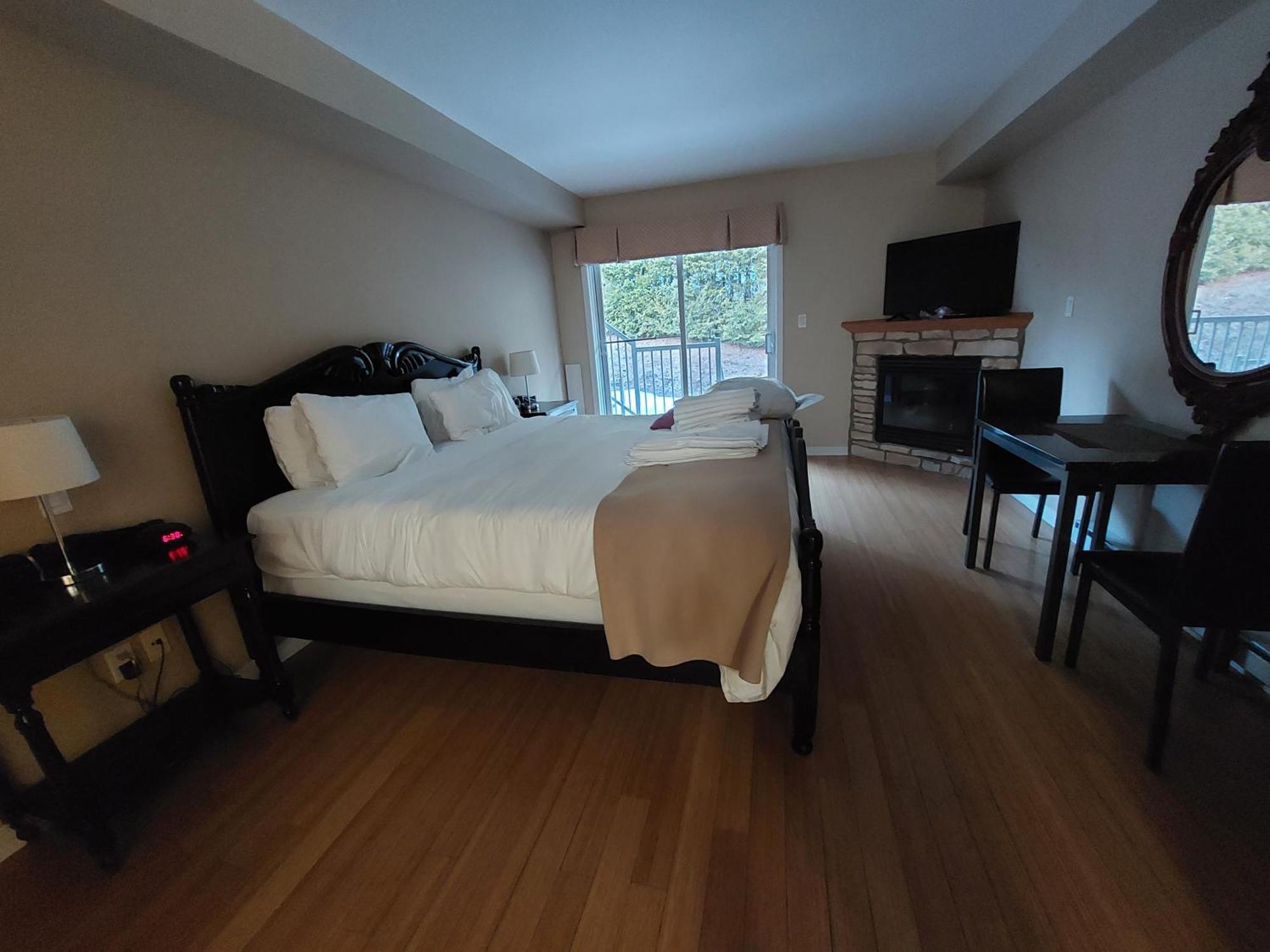 Studio-Hotel Villegiature Saint-Sauveur Piedmont Ngoại thất bức ảnh