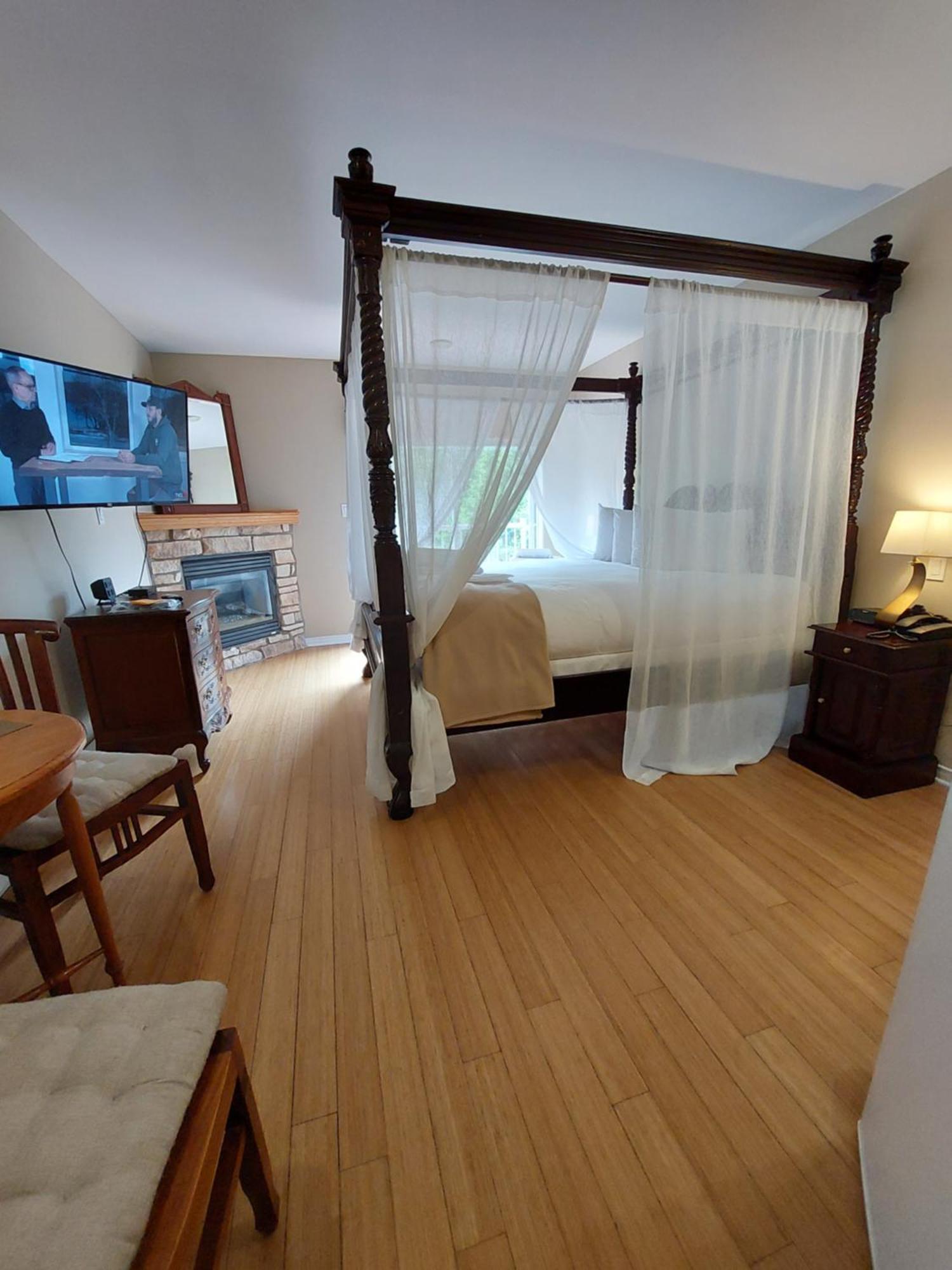 Studio-Hotel Villegiature Saint-Sauveur Piedmont Ngoại thất bức ảnh