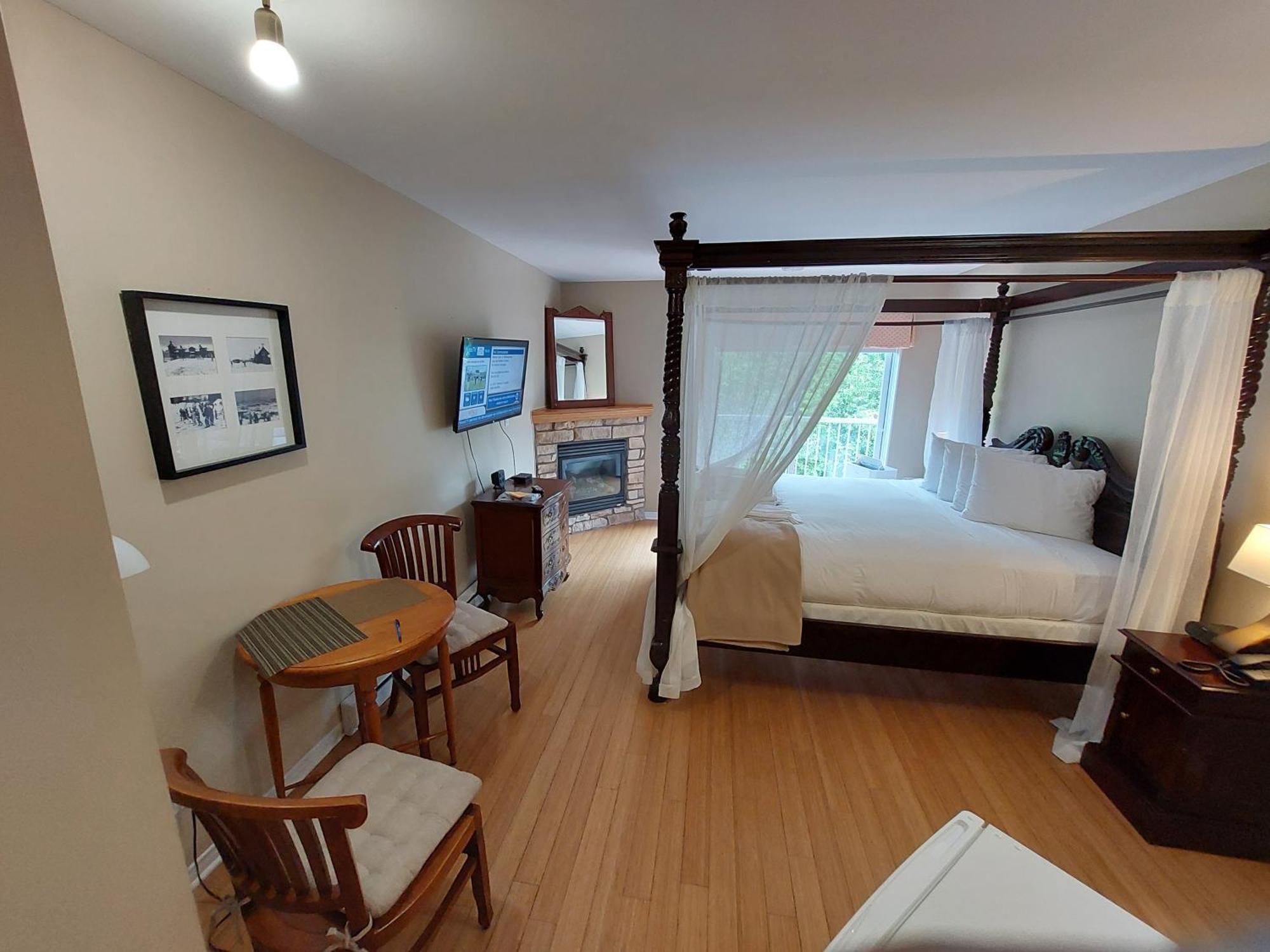 Studio-Hotel Villegiature Saint-Sauveur Piedmont Ngoại thất bức ảnh